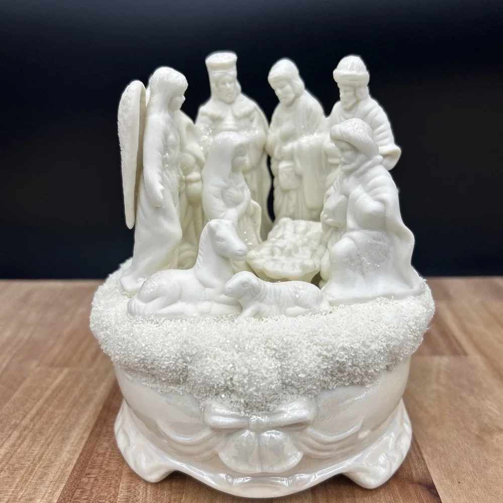 Cracker Barrel Nativity Music Box Silent Night Works Perfectly Christmas Glitter